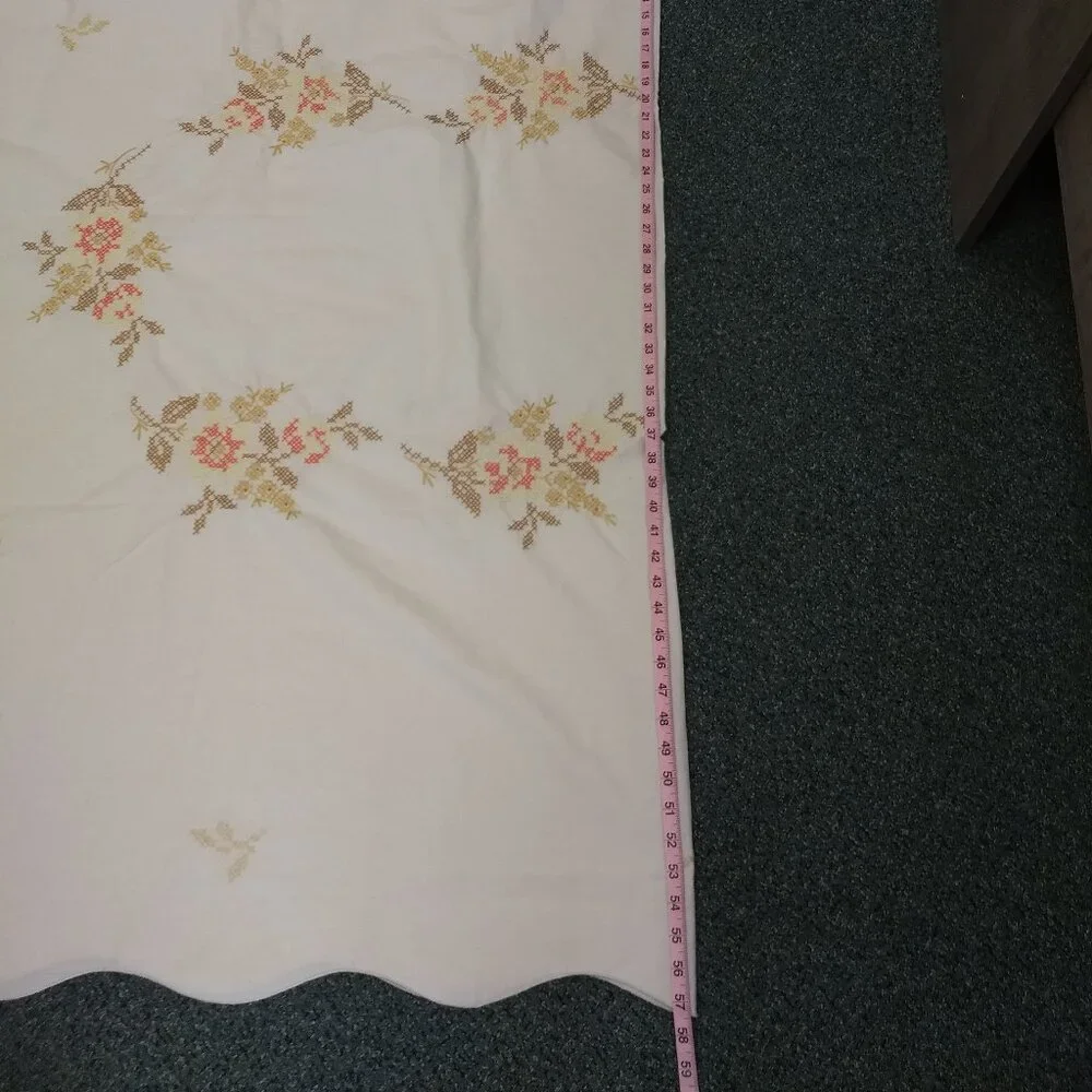 Vintage Handmade Cross Stitch Floral Table Cloth Rectangle Scallop Edge Holiday